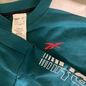 Reebok crop long sleeve tops crop tops sport green